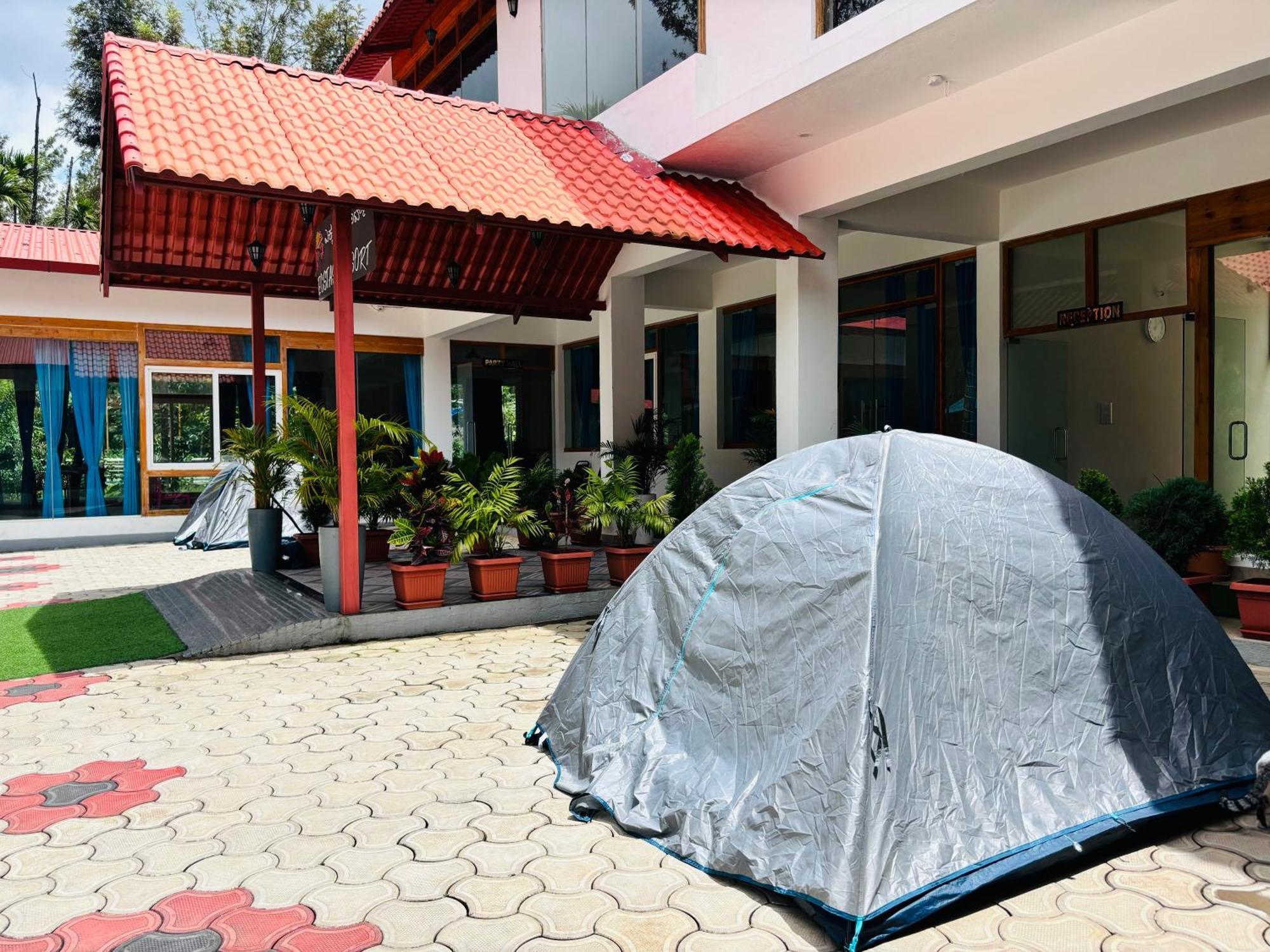 Ecstasy Tent Stay With Swimming Pool & Common Washroom Chikmagalūr المظهر الخارجي الصورة